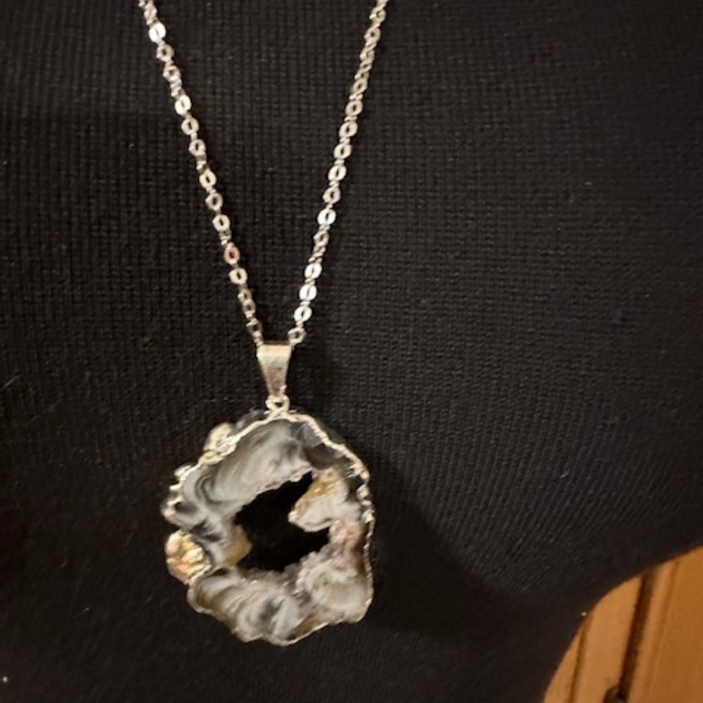 Grey Druzy Pendant Necklace - Picture 1 of 9
